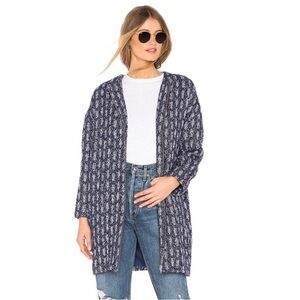 Tularosa Women’s Shiloh Coat. Navy/white size Medium.
